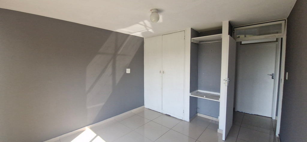 2-Bed Apartment, Pinetown