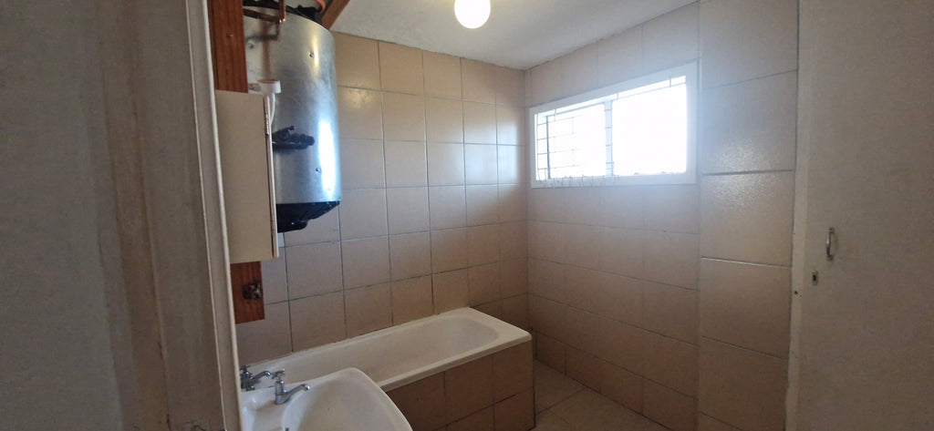 2-Bed Apartment, Pinetown