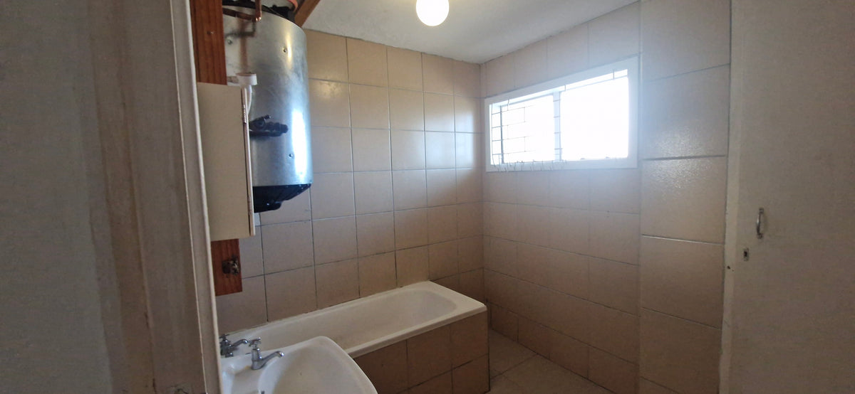 2-Bed Apartment, Pinetown