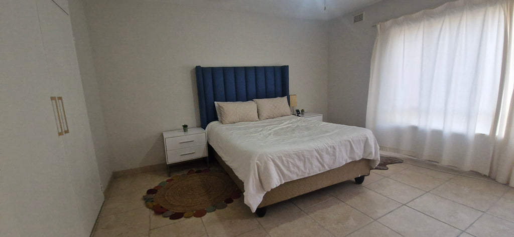 3 Bedroom Apartment,  Central Pinetown