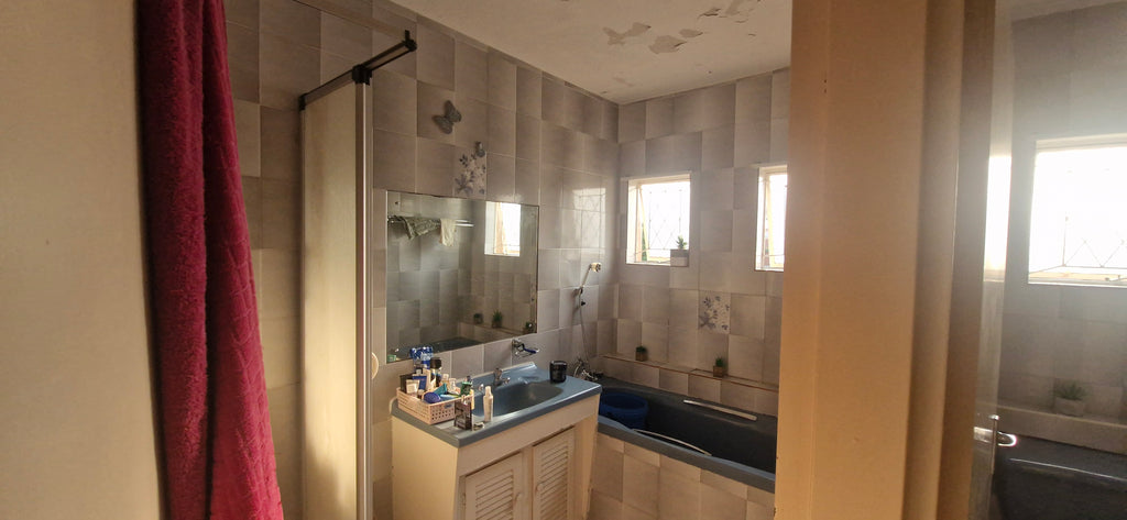 3 Bedroom Apartment,  Central Pinetown