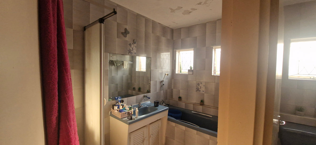 3 Bedroom Apartment,  Central Pinetown