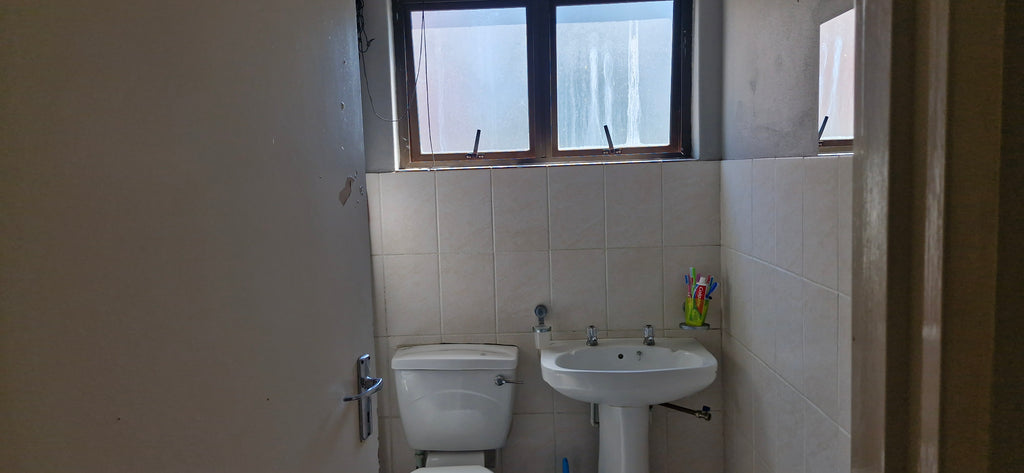 Two Bedroom Flat, Caversham