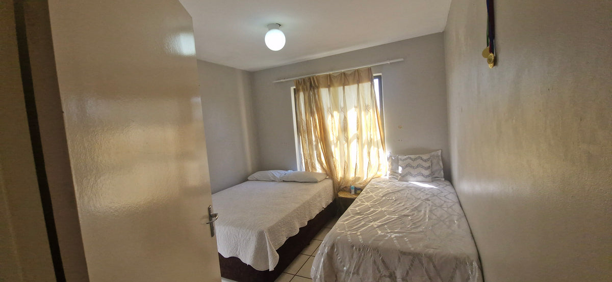 Two Bedroom Flat, Caversham