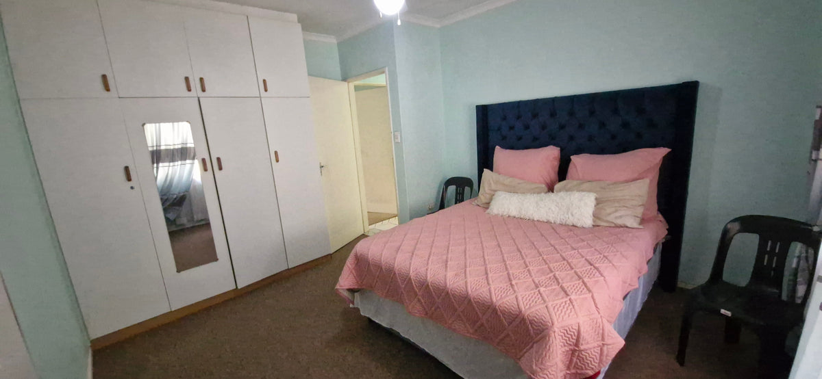 Stepless 3 Bedroom Simplex, New Germany