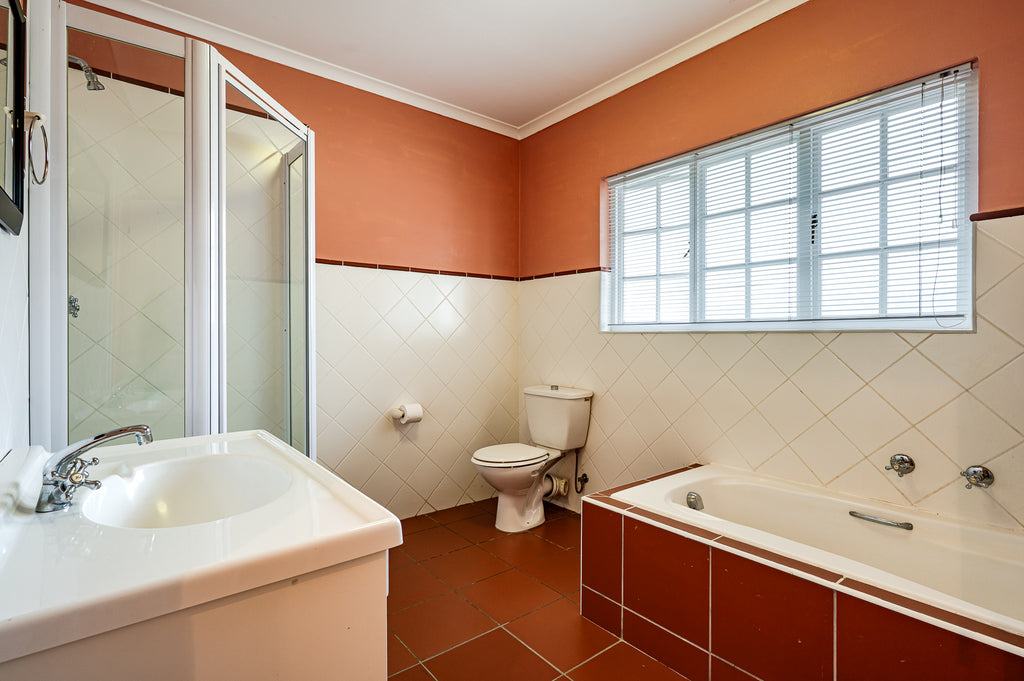 4 Bedroom Home, Manorfields, Hillcrest
