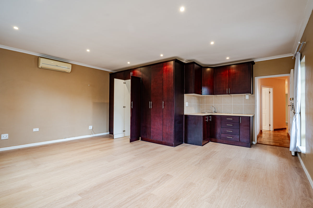 4 Bedroom Home, Manorfields, Hillcrest