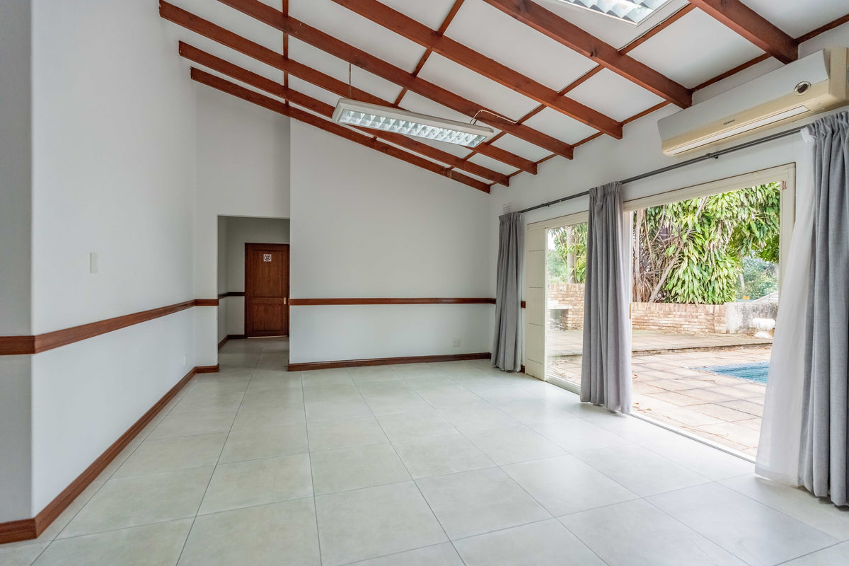5 Bedroom Home, Hillcrest