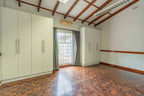 5 Bedroom Home, Hillcrest