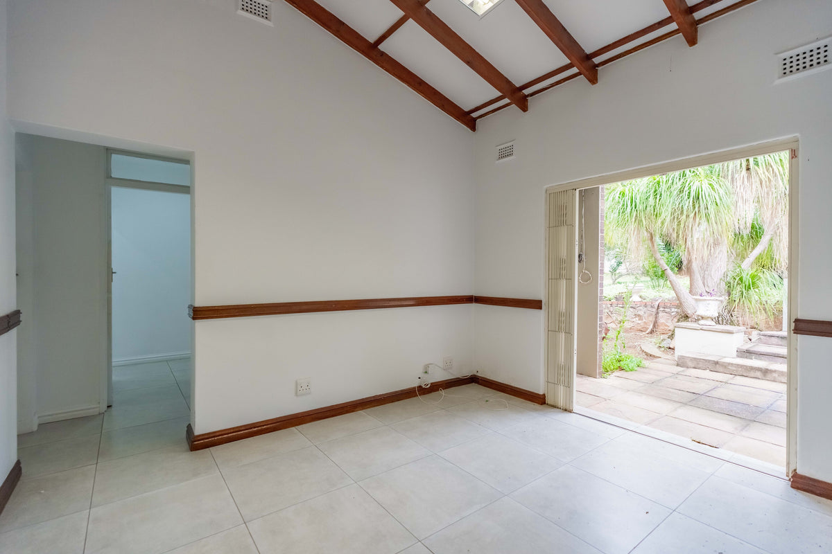 5 Bedroom Home, Hillcrest