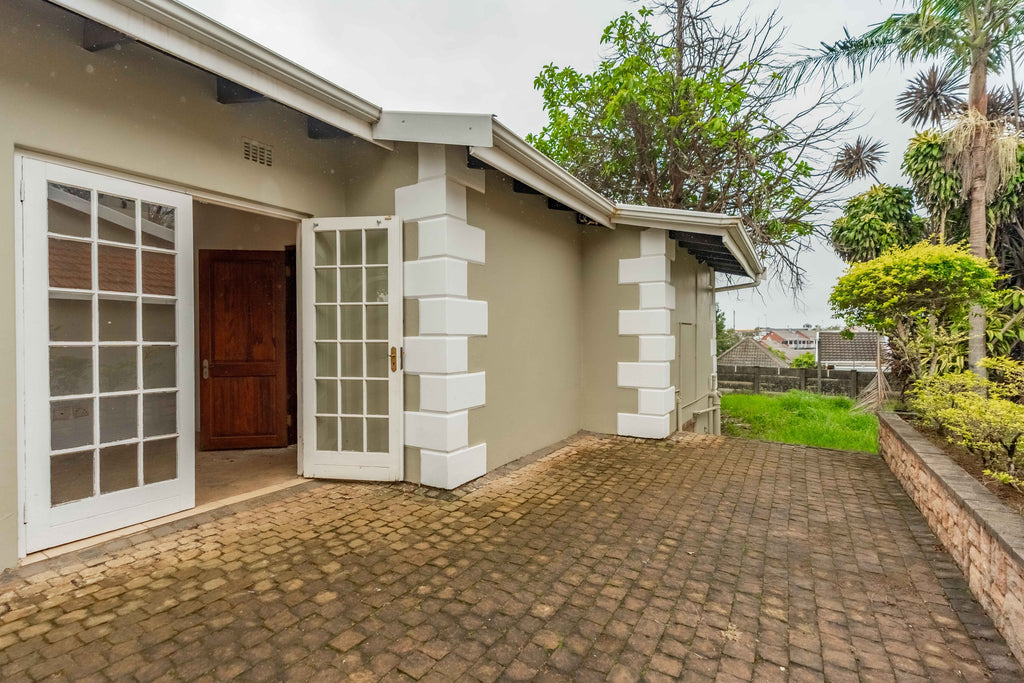 5 Bedroom Home, Hillcrest