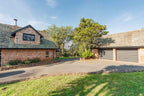4 Bedroom home with cottage, Everton