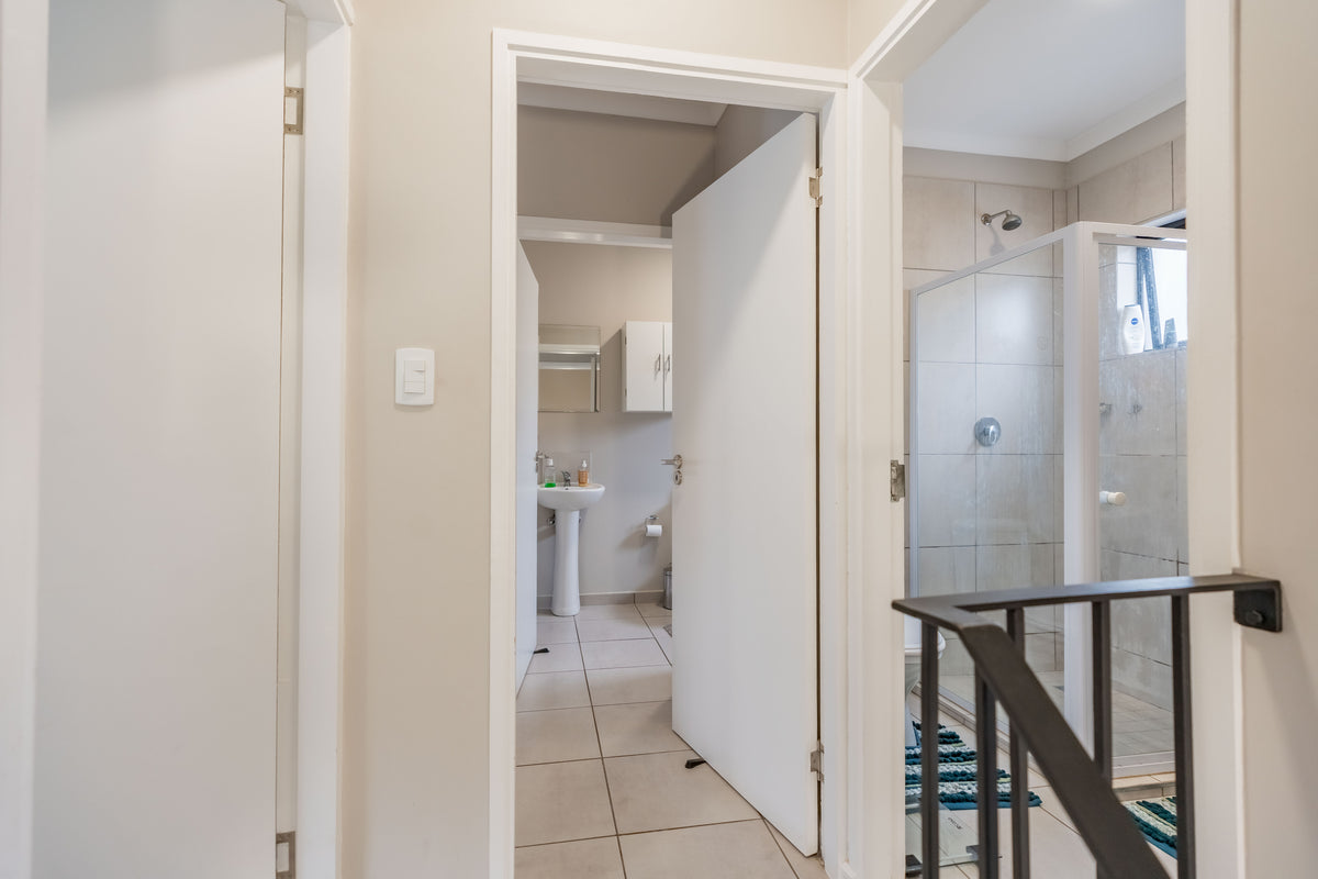 2 Bedroom Duplex, The Woods, Waterfall