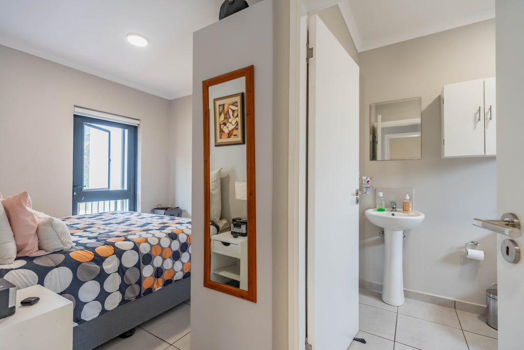 2 Bedroom Duplex, The Woods, Waterfall