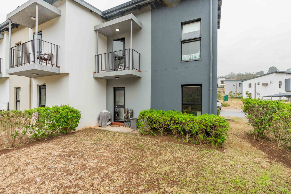 2 Bedroom Duplex, The Woods, Waterfall