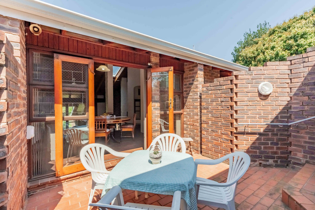 3 Bedroom Home, Forest Hills