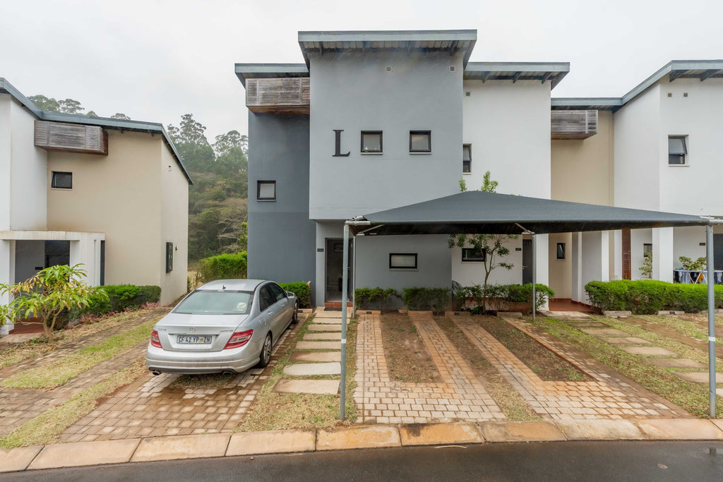 2 Bedroom Duplex, The Woods, Waterfall