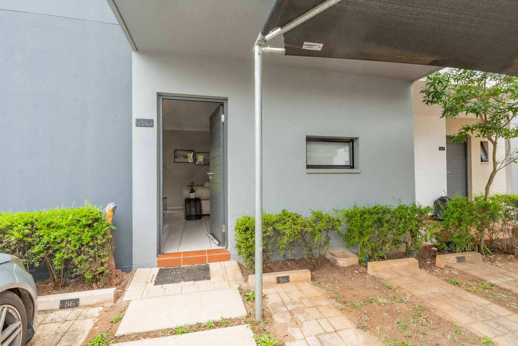 2 Bedroom Duplex, The Woods, Waterfall