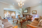 5 Bedroom Home with Flatlets, Kloof