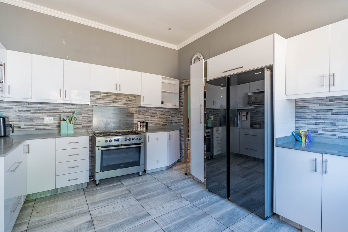 3 Bedroom home and Flatlet, Ashley
