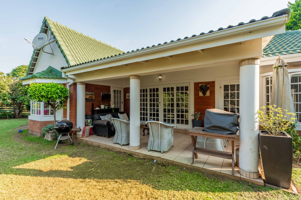 Manorfields Country Estate Simplex