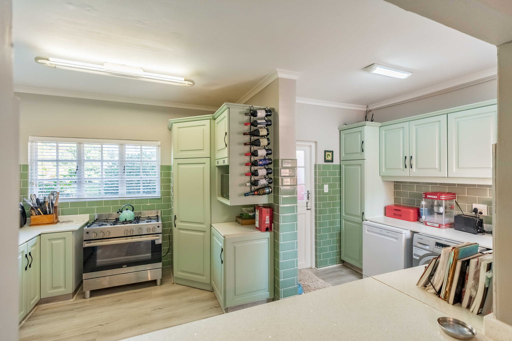 Manorfields Country Estate Simplex