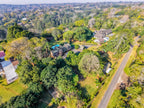 4 Bedroom home with cottage, Everton