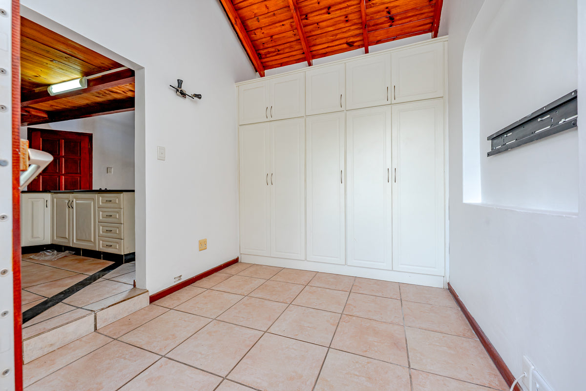 3 Bedroom Home, Kloof